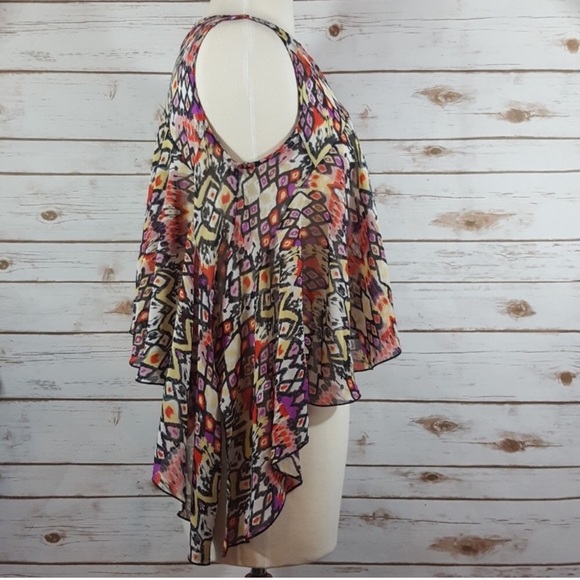 Otis & Maclain | Boho Festival Shark Bite Hem Top - Picture 5 of 6